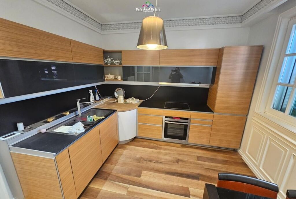 Apartament Me Qera 1+1 Tek Pazari i Ri (ID B211375 ) Tirane