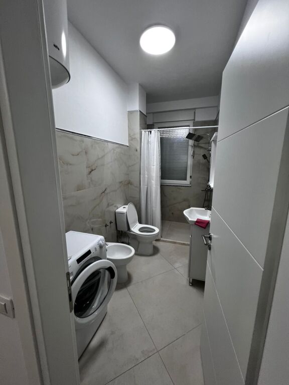 2+1, kompleksi tudas astir, 500 mije leke