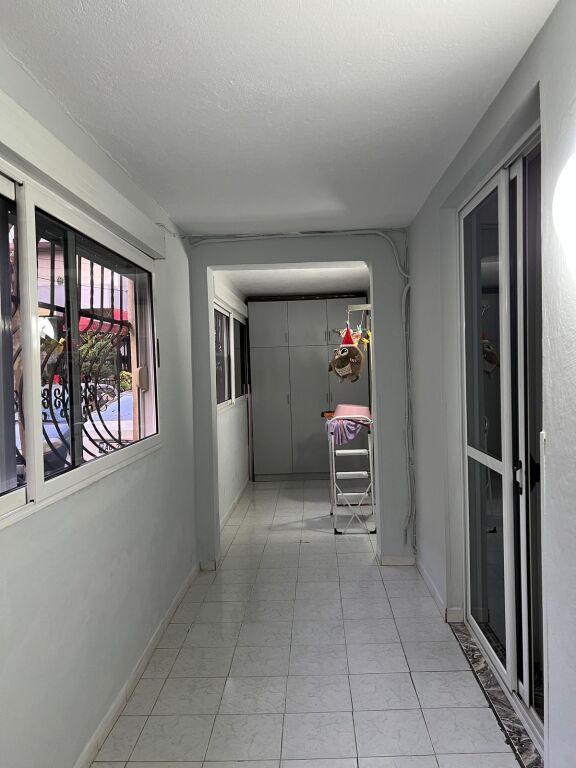 Appartamento 2+1+1 con Balcone in Affitto