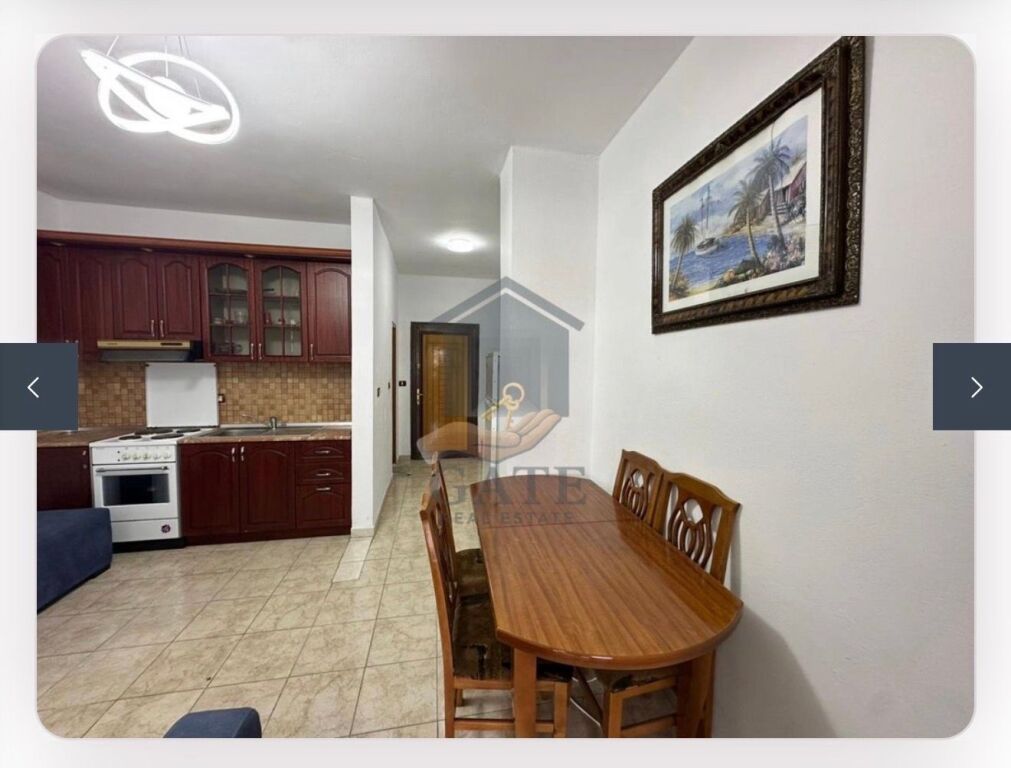 Shitet Apartament 1+1 ne Plazh