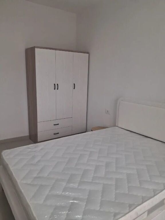 Appartamento 1+1+1 con Balcone in Affitto