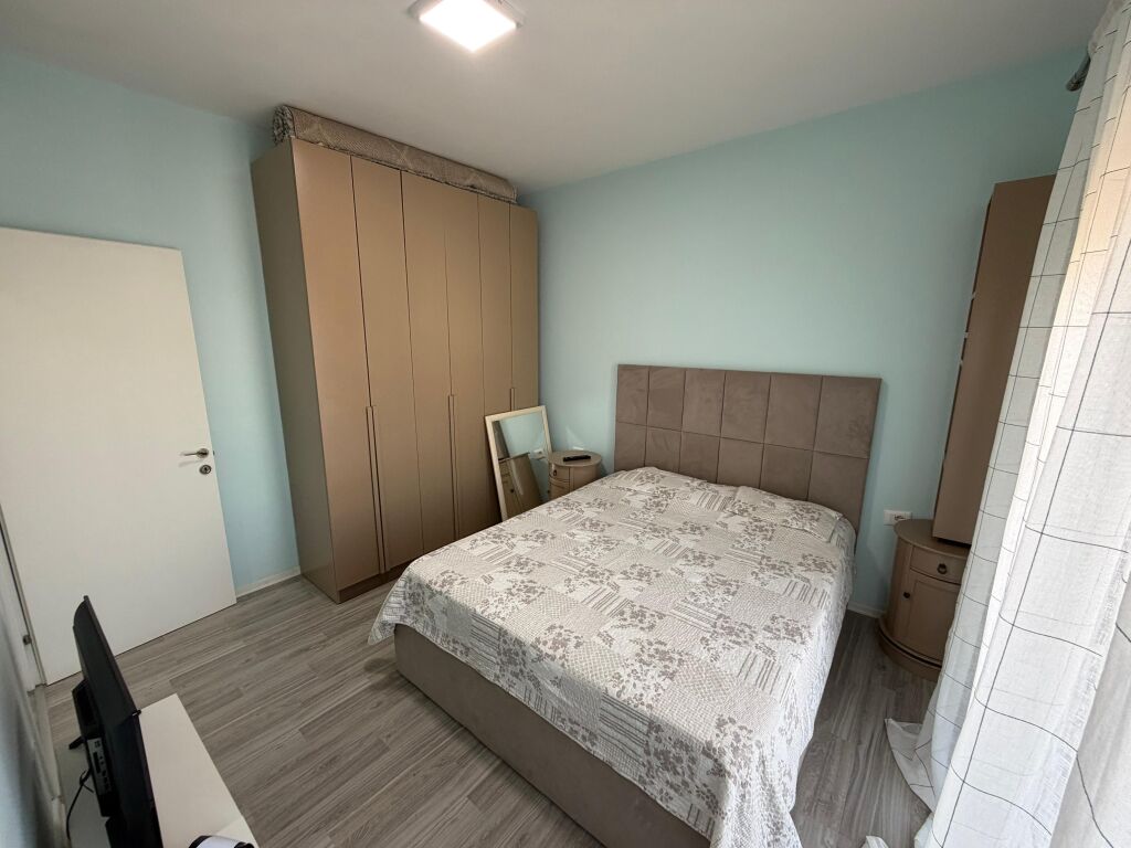 Apartament me qera 2+1+2 Vila Gold