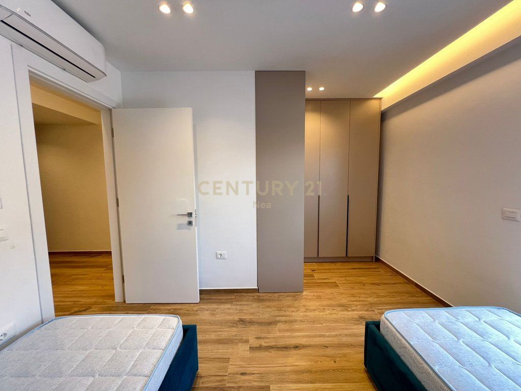Appartamento 2+1+2 con posto auto in affitto a Kodra e Diellit 2! 1.200 € /Mese