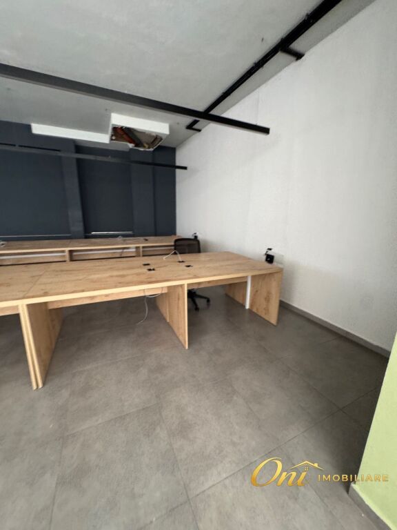 OFFICE FOR RENT 750M2 ASTIR