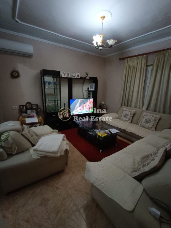 Qera | Shtëpi private 2 + 1 | Ali Demi | 500 €/muaj