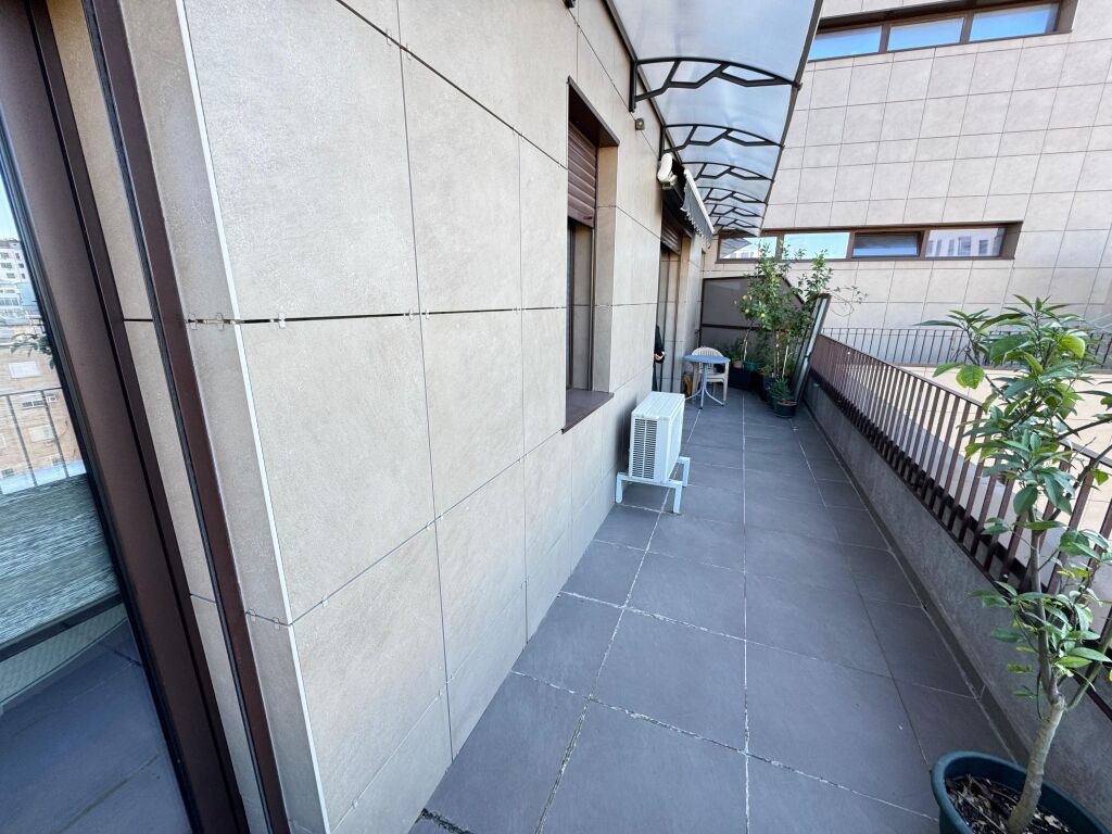 Apartament me qera 1+1 +verande Rruga e Barrikadave