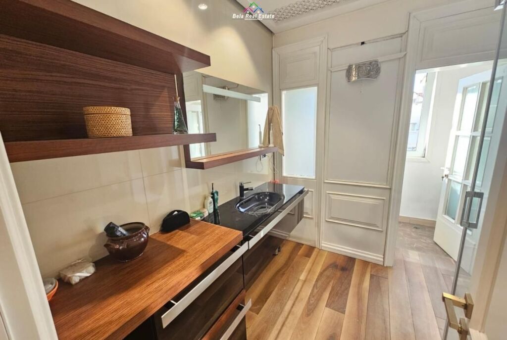 Apartament Me Qera 1+1 Tek Pazari i Ri (ID B211375 ) Tirane