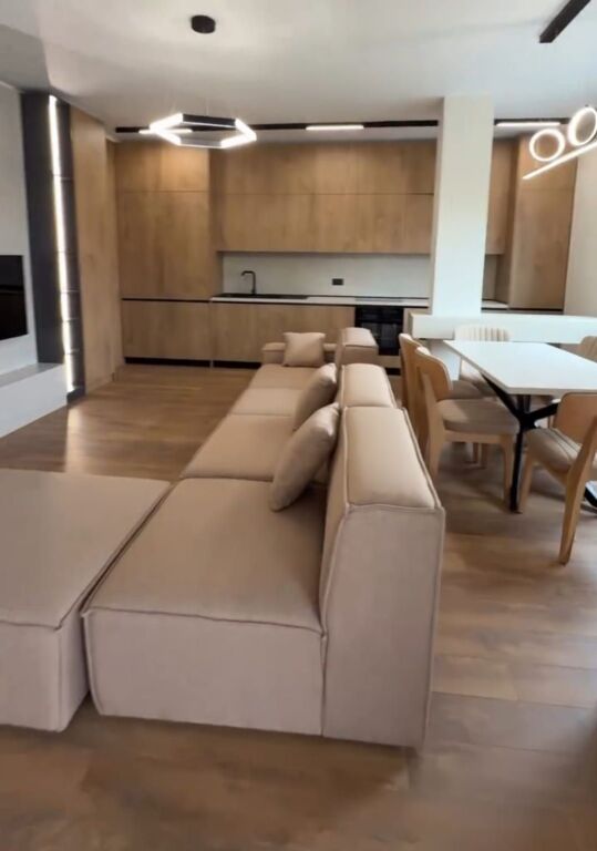Affitto | Vilë 4 Kateshe | Mjull-Bathore | 5000 €/mese