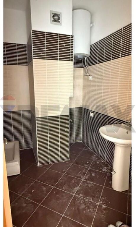 VENDESI APPARTAMENTO 2+1 A LINZ
