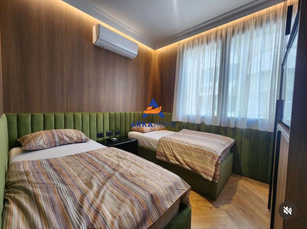 JEPET ME QERA APARTAMENT 2+1+BALLKON "ISH EKSPOZITA – MBI PASTICERI VITTORIA" 120.000 LEKE