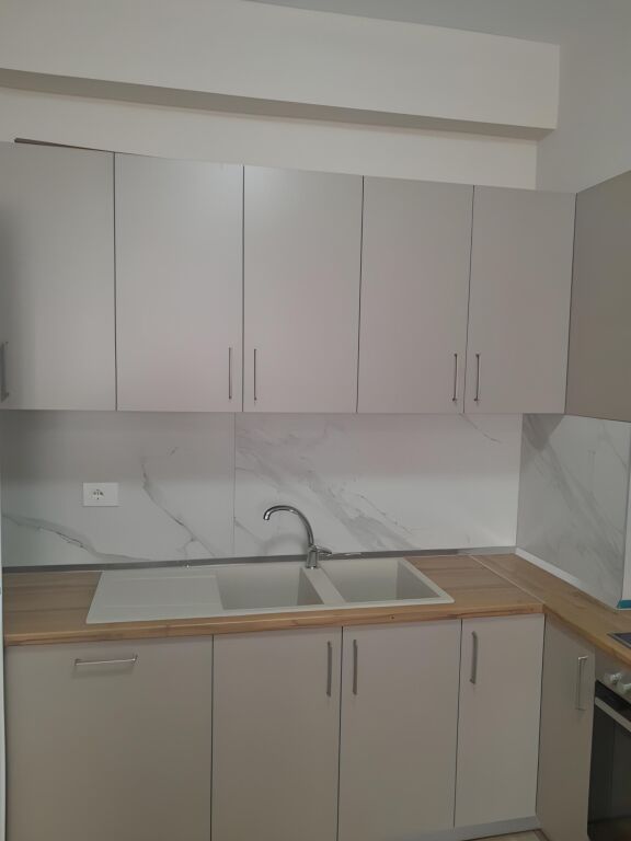 Appartamento 1+1 in affitto – Astir !