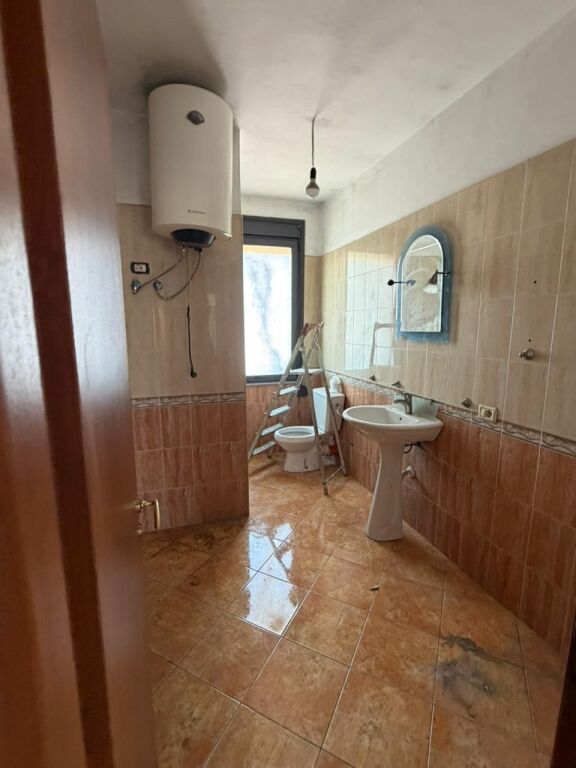 Appartamento 3+1 in affitto – Astir (vuoto) !