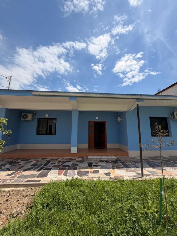 🏡 Jepet me Qera Shtëpi Private 2+1 me Oborr-Prane Kryqi i Kuq Durres