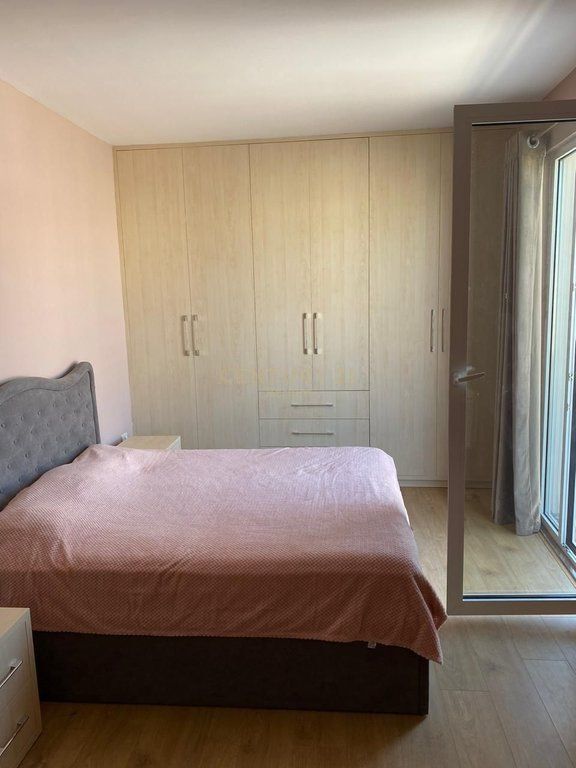 SHITET DUPLEKS NË KOMBINAT – SUPER MUNDËSI INVESTIMI! 250,000 €