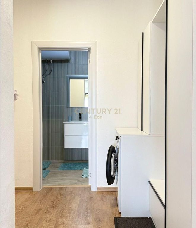 Apartament 2+1+2 Me Qira me Pamje Deti, Vollga Durrës - 900€ | 100 m²