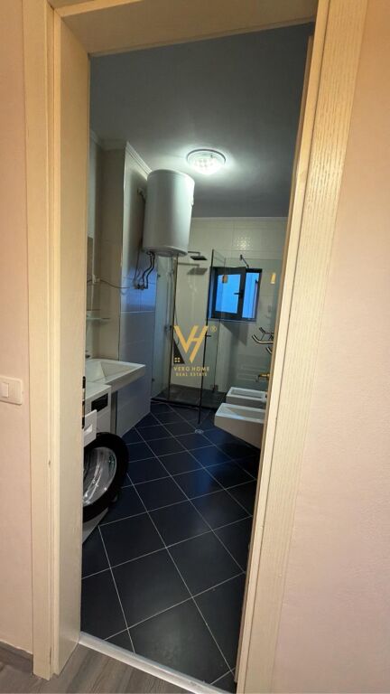 JEPET APARTAMENT 2+1+2+2BLK ME QERA TE RRUGA E KOSOVAREVE 1.000 EURO