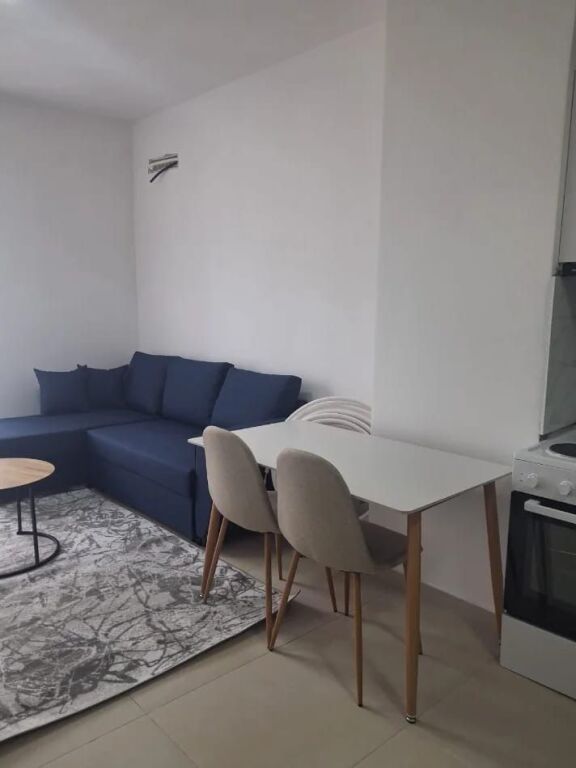 Appartamento 1+1+1 con Balcone in Affitto