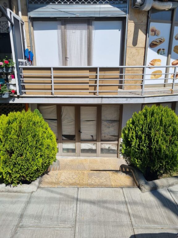 Korce, Shop for Sale 45 m² at Francezet