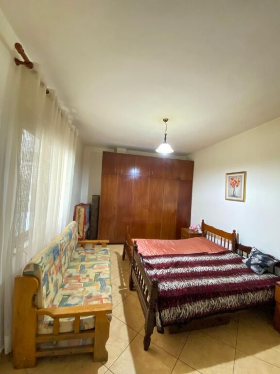 Apartament 2+1 Me Qira tek Mbikalimi i Komuna e Parisit