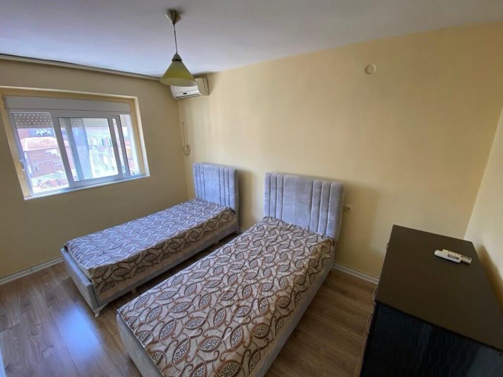 Jepet me qera garsonier te 21 Dhjetori