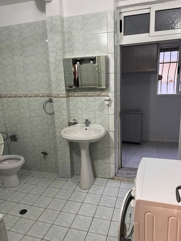 Appartamento 2+1+1 con Balcone in Affitto