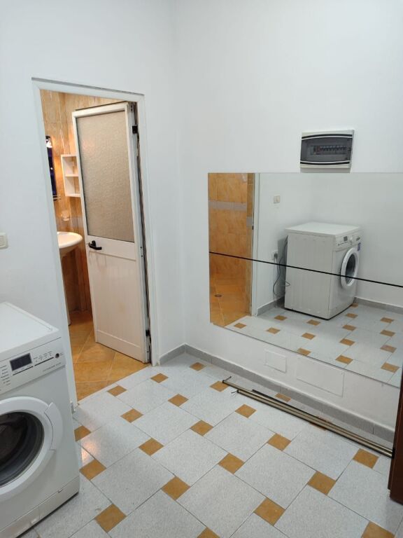 Qera | Shtëpi private 1 + 1 | Shkozë | 300 €/muaj