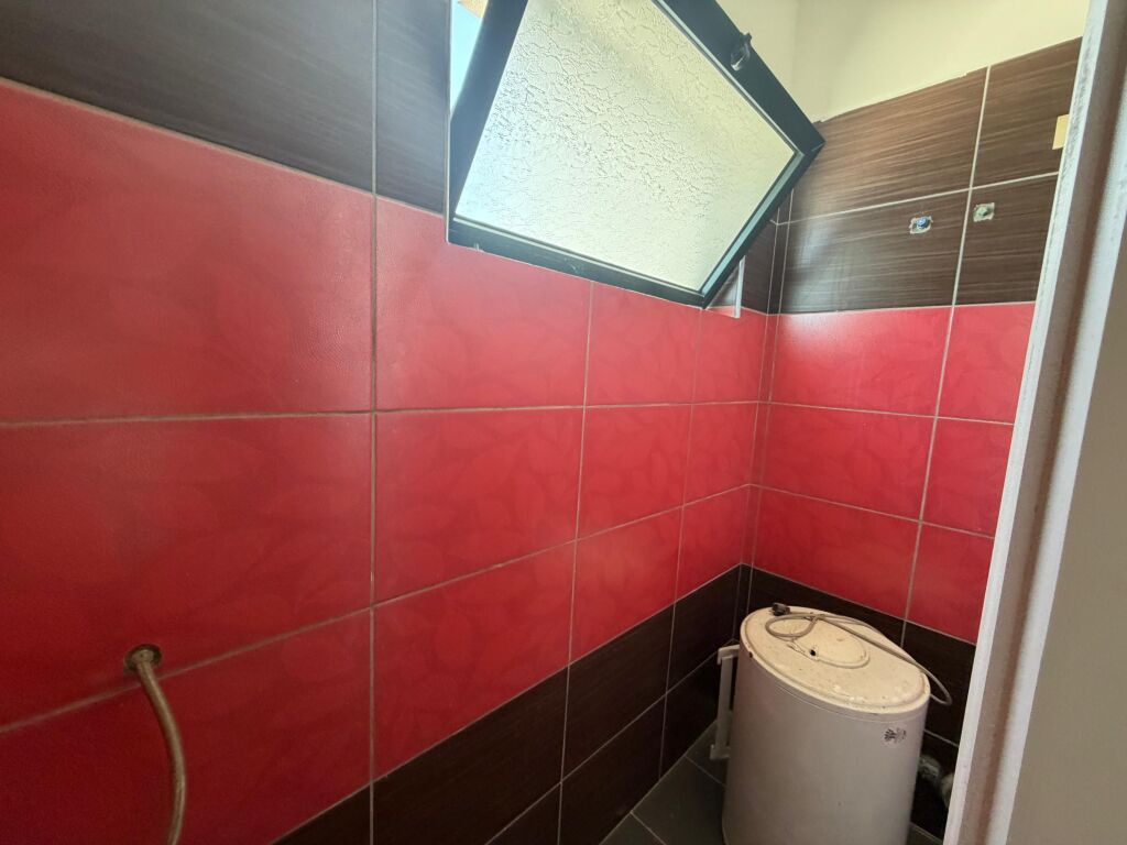 Shitet Apartament 1+1 ne Malin e Robit