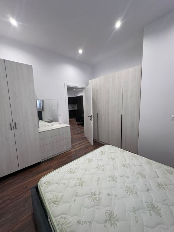 🏡 Shitet Apartament 1+1 pranë Terminalit të Veriut!  ✨ Apartament komod dhe i mobiluar, ideal për banim