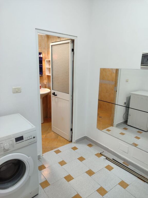 Qera | Shtëpi private 1 + 1 | Shkozë | 300 €/muaj