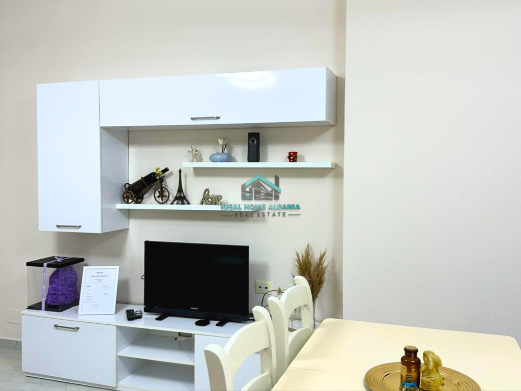 JEPET APARTAMENT 1+1 ME QERA – CENTRALE, VLORË