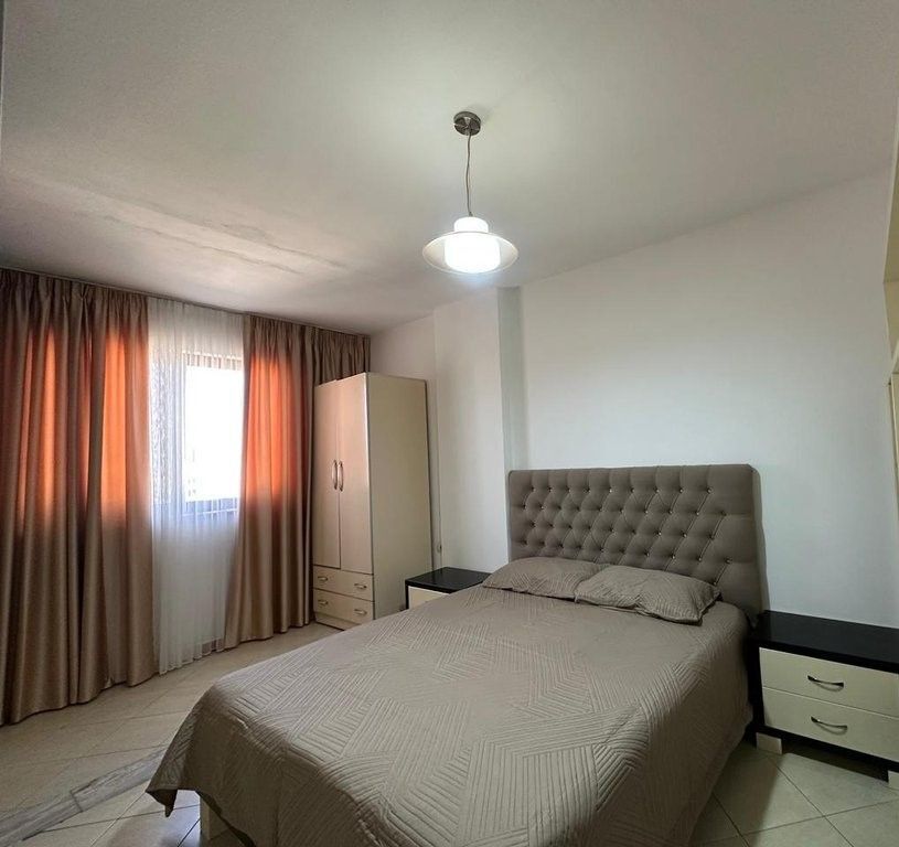 Apartament 1+1 per shitje prane Kompleksit Grand, Tregu Elektrik!