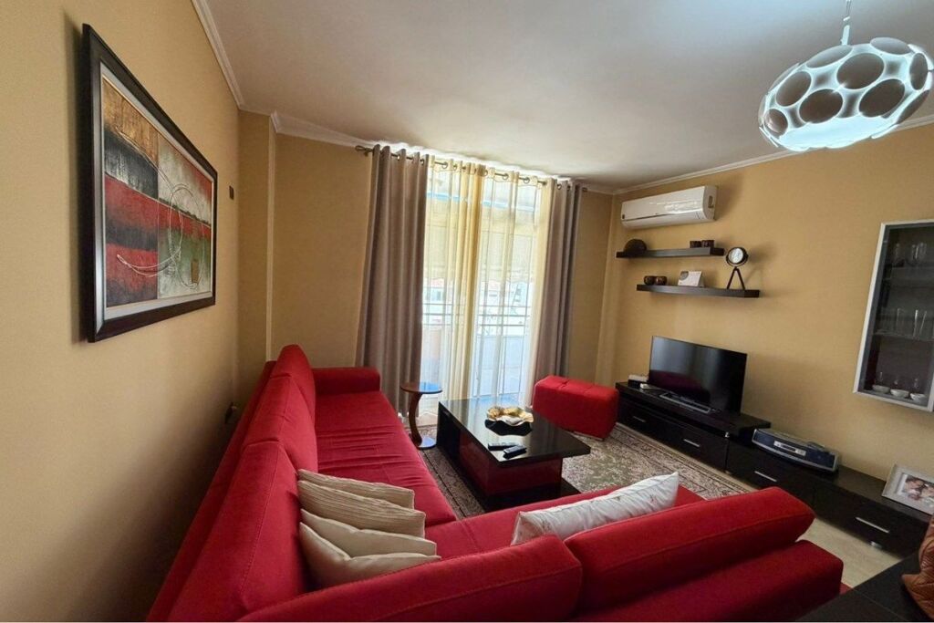 Shitet Apartament 2+1 ne Astir