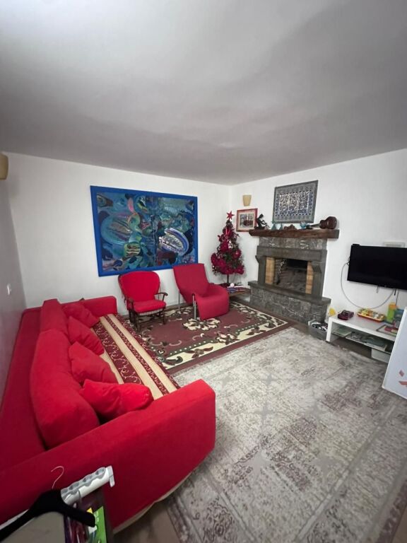 VILLA WITH 3 FLOORS FOR SALE IN THE CURRILAVE AREA, DURRES