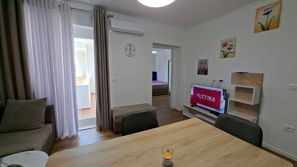 Apartament 1+1 - Tregu Elektrik