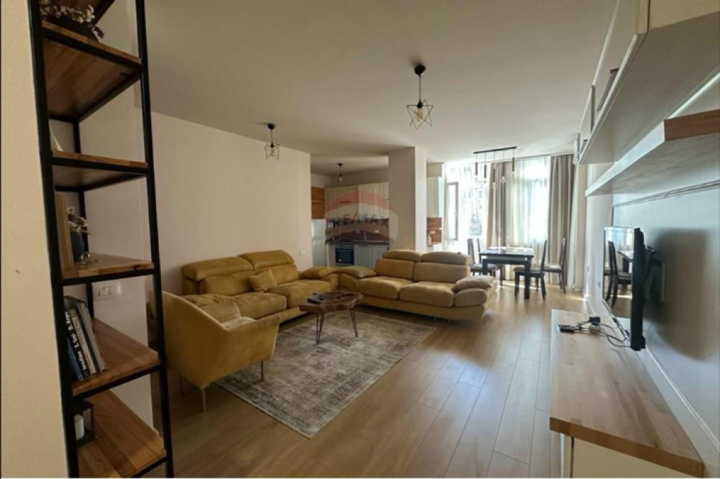 Apartament per shitje 2+1+2 tek Bulevardi Zogu I Pare