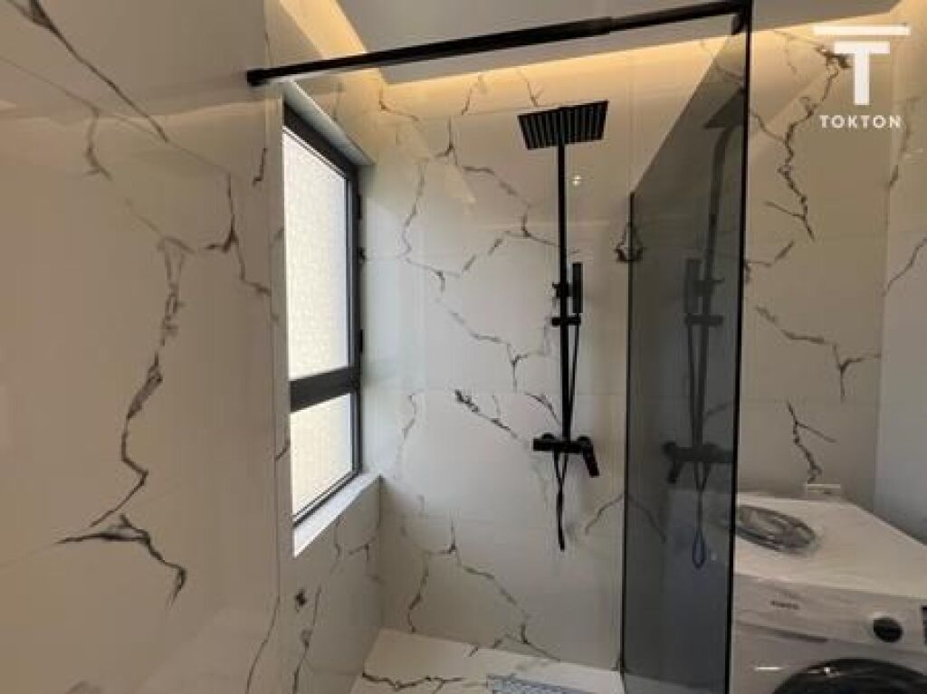 SHITET, APARTAMENT 2+1+2, PALLATI ME SHIGJETA, TIRANË