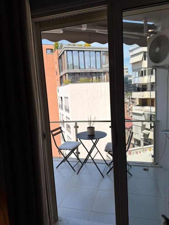 Qera | Apartament 2 + 1 | Stacioni i Trenit | 750 €/muaj
