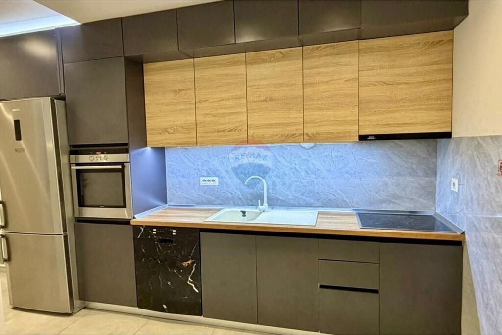 Apartament - Për Shitje - Kodra e Diellit 2, Tiranë