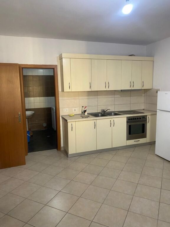 APARTAMENT ME QERA 1+1 ASTIR 35.000 LEKE FH-76083