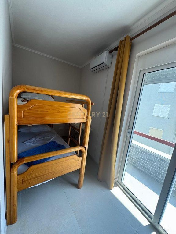 Affittasi Appartamento 2+1 con Vista Mare sulla Spiaggia, Durrës !