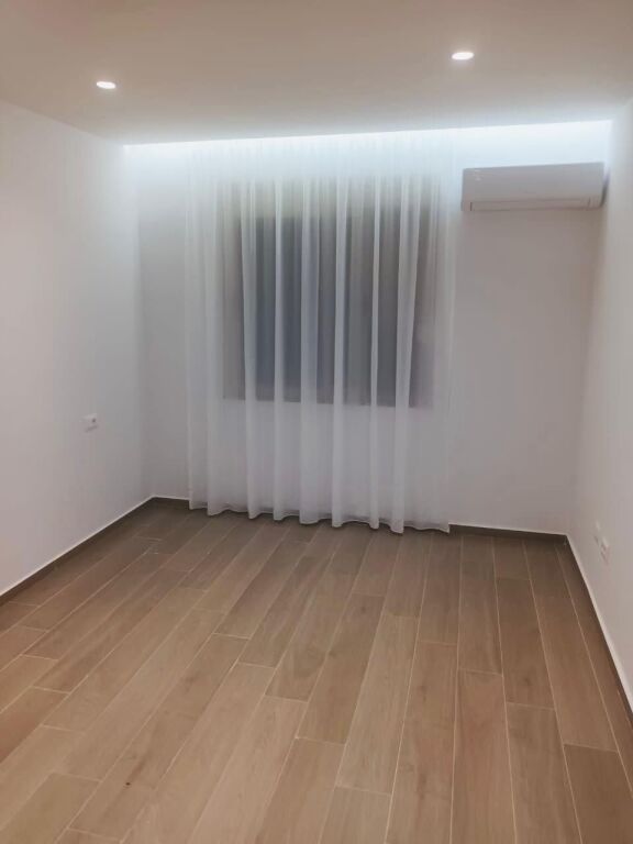 JEPET ME QERA APARTAMENT 2+1 NE ZONEN E PLAZHIT ILIRIA, DURRES