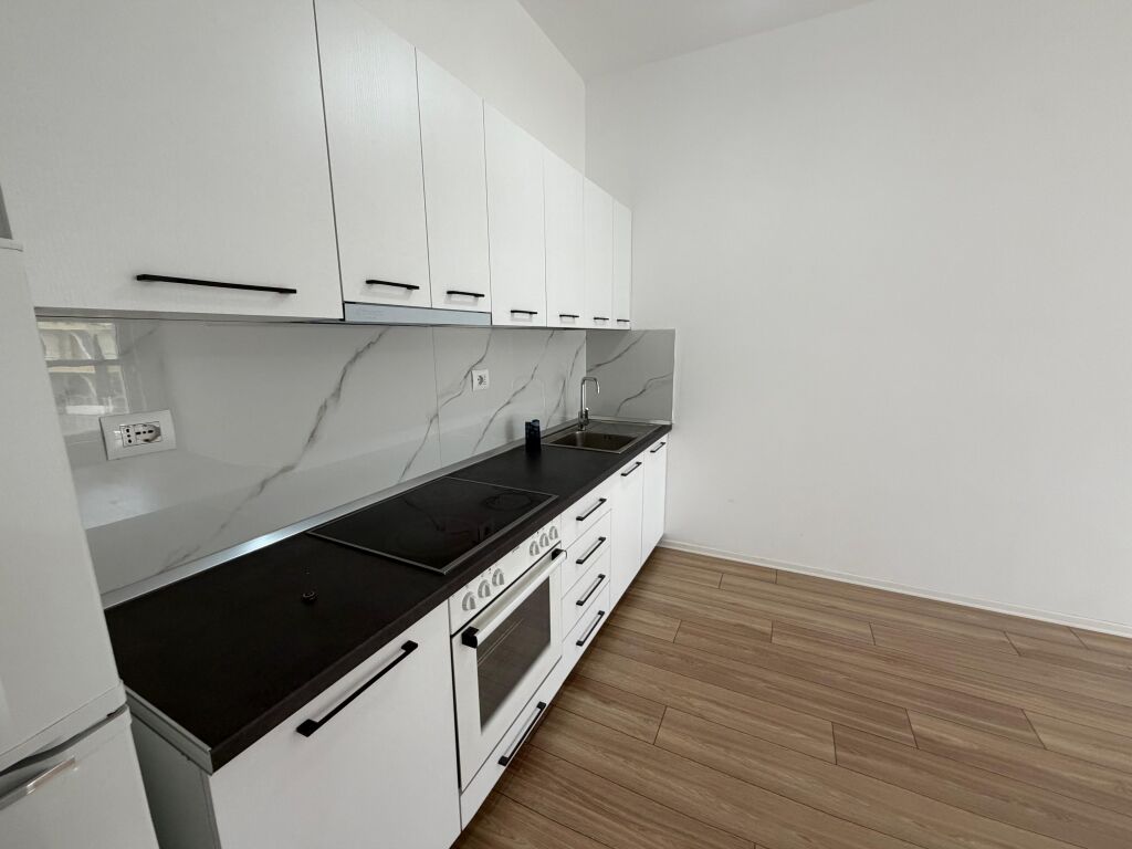 Apartament 2+1 me Qira tek Kompleksi Mangalem