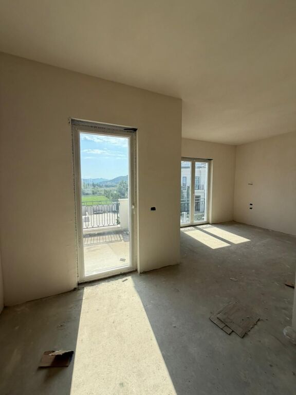 🏡 Villa di Lusso con Piscina in Vendita – Rolling Hills 2