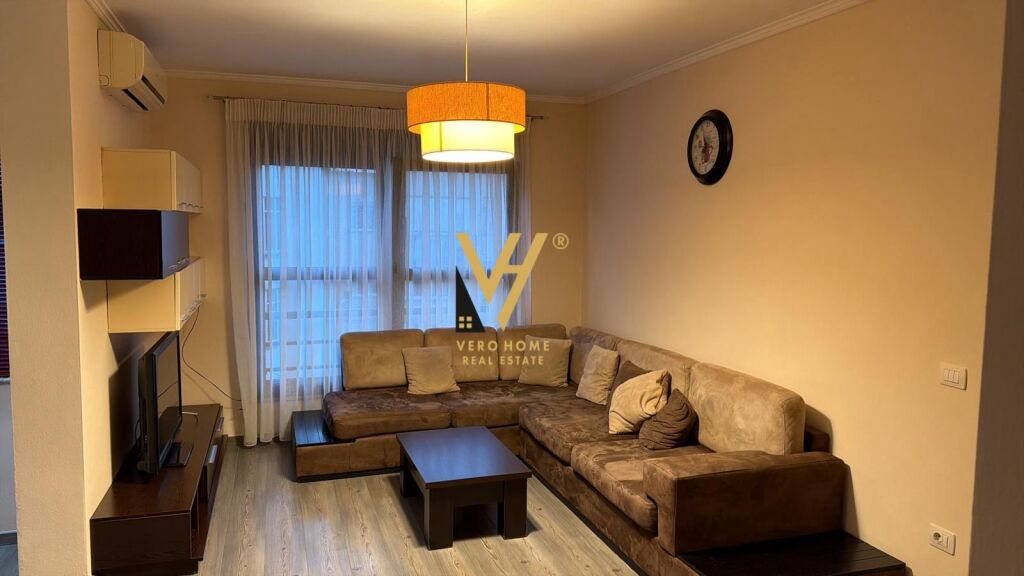 JEPET APARTAMENT 2+1+2+2BLK ME QERA TE RRUGA E KOSOVAREVE 1.000 EURO