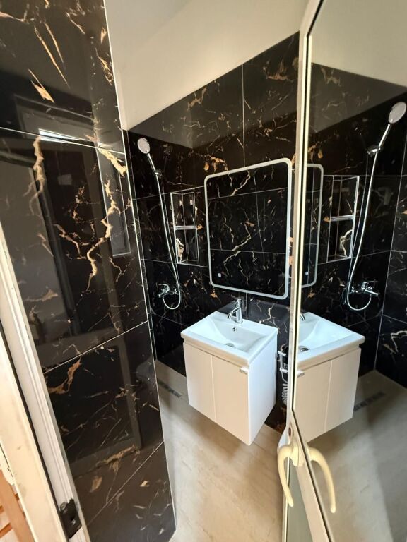 Qera | Garsoniere | Qytet Studenti | 250 €/muaj