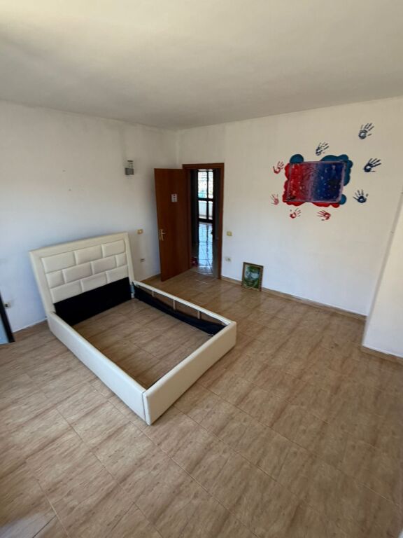 Appartamento 3+1 in affitto – Astir (vuoto) !