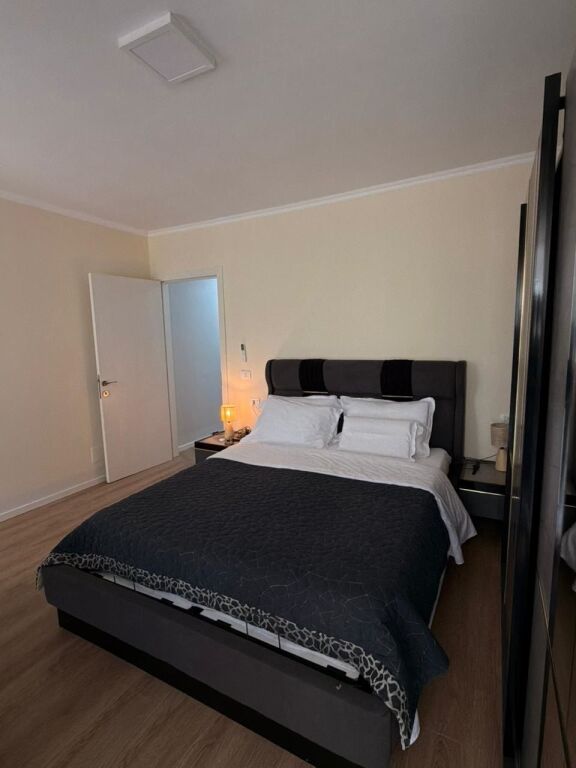 Qera | Apartament 2 + 1 | Stacioni i Trenit | 750 €/muaj