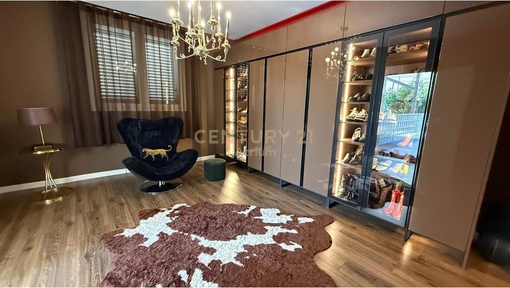 JEPET ME QIRA VILE 3 KATESHE TEK VILAT AMERIKANE! 3,500 € /Muaj