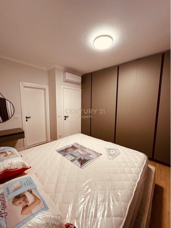 Apartament Me Qera