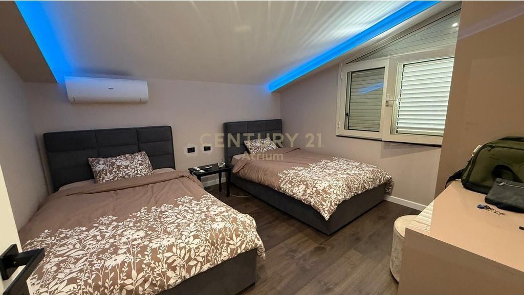 JEPET ME QIRA VILE 3 KATESHE TEK VILAT AMERIKANE! 5,000 € /Muaj